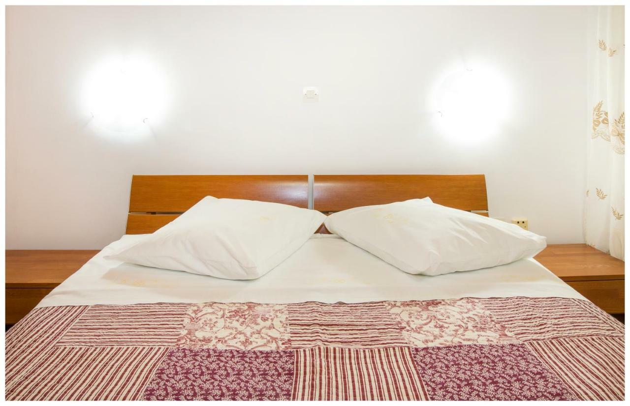 Apartments Mirabella オミシュ エクステリア 写真